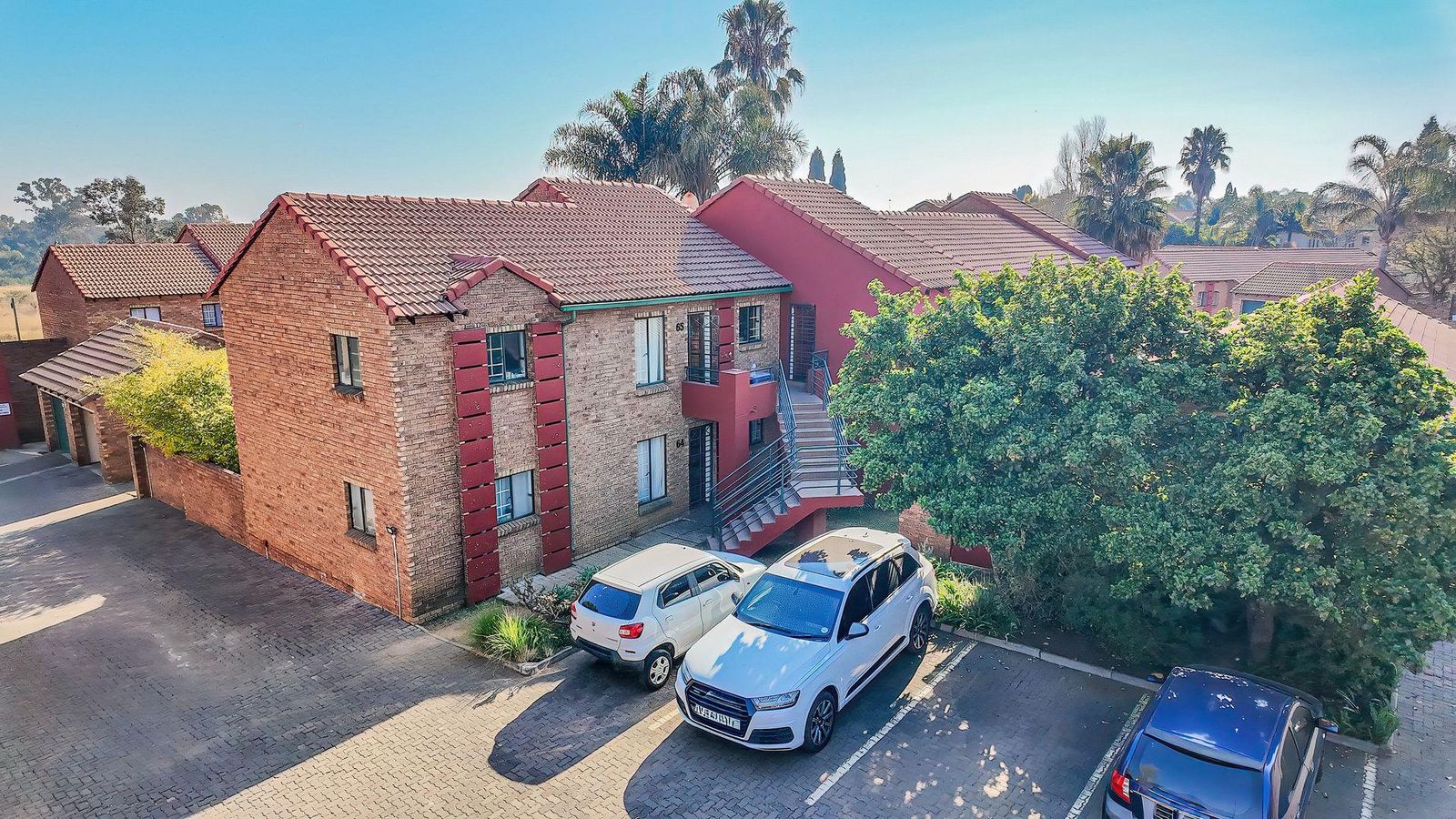 2 Bedroom Apartment, Moreleta Park, Pretoria